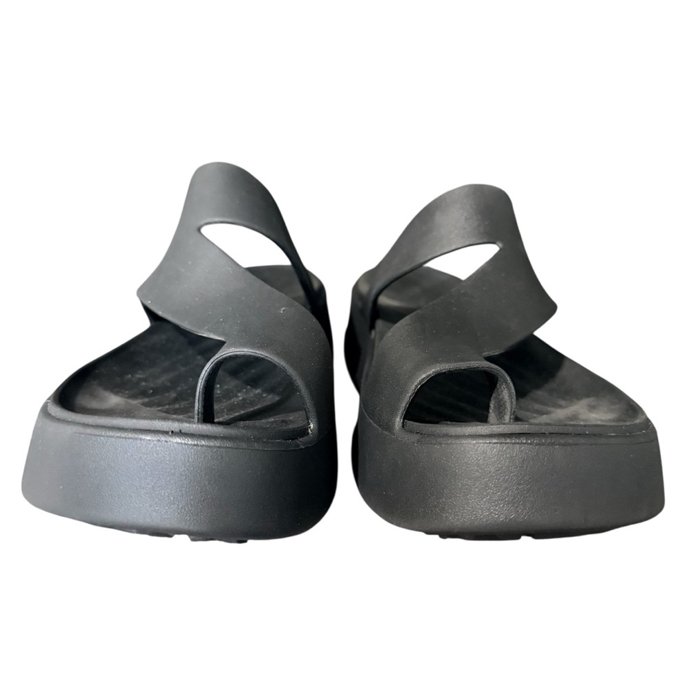 CROCS Women's Getaway Toe Loop Platform Sandal Black Size 8 - Picture 3 of 8